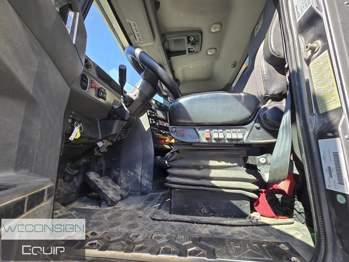 Used 2015 CAT Hydro Excavator