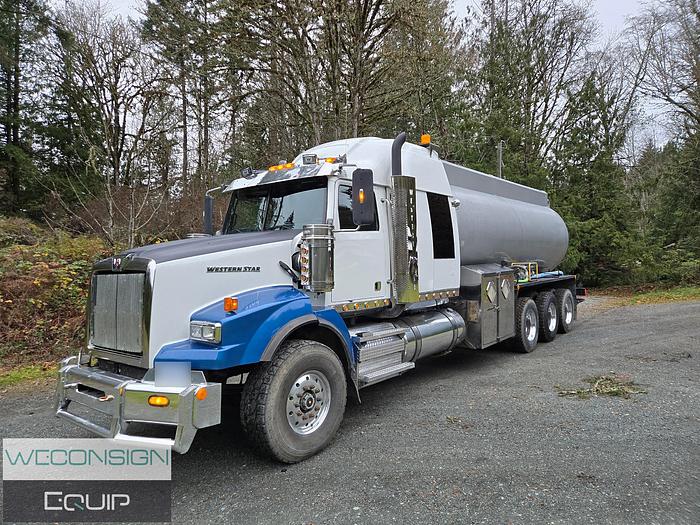 Used 2011 Western Star 4900SA Tri Drive Water Truck