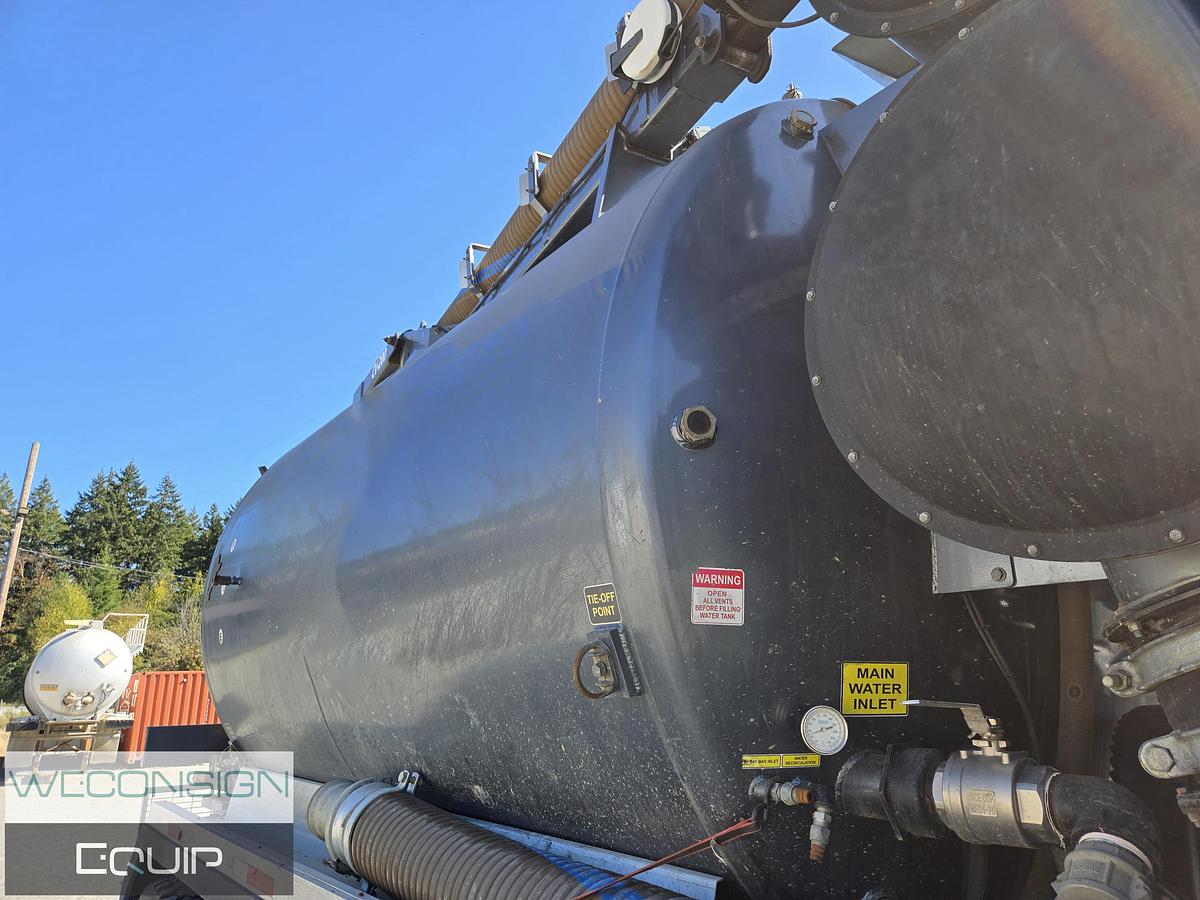 Used 2015 CAT Hydro Excavator