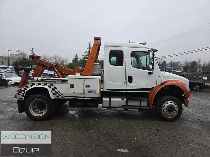 Used 2009 Freightliner M2 Tow Truck