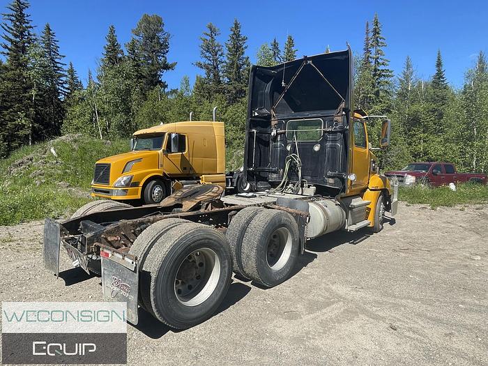 Used 2019 Western Star 5700XE DC Day Cab Truck Tractor