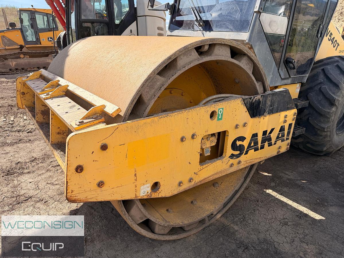 Used 2014 Sakai SV540T 84" Compactor