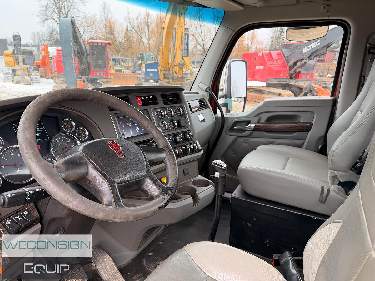 Used 2018 Kenworth T880