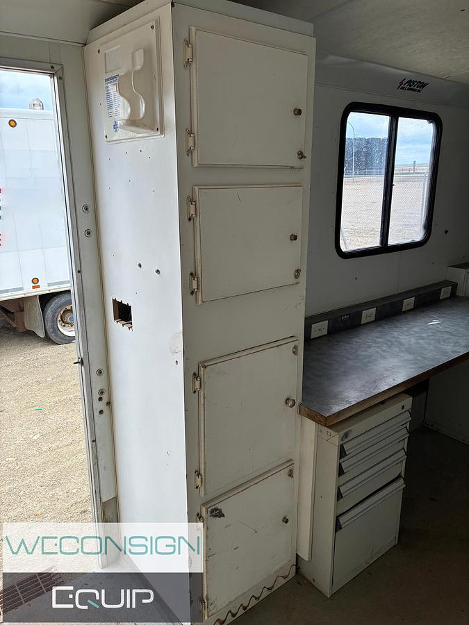 Used 2007 Wells Cargo Enclosed Doghouse Trailer