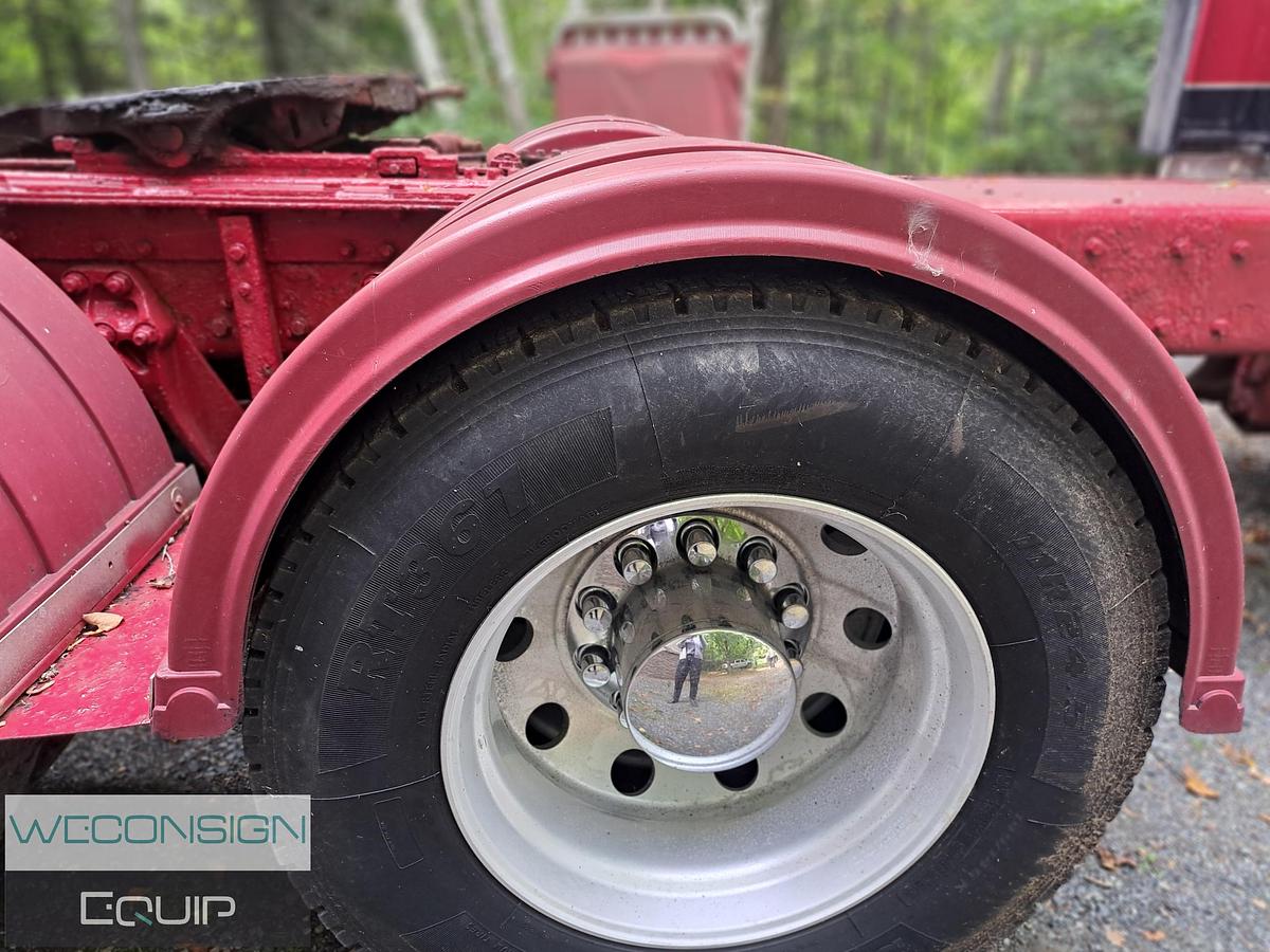 Used 2006 Kenworth W900L Sleeper Tractor