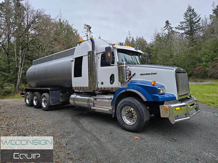Used 2011 Western Star 4900SA Tri Drive Water Truck