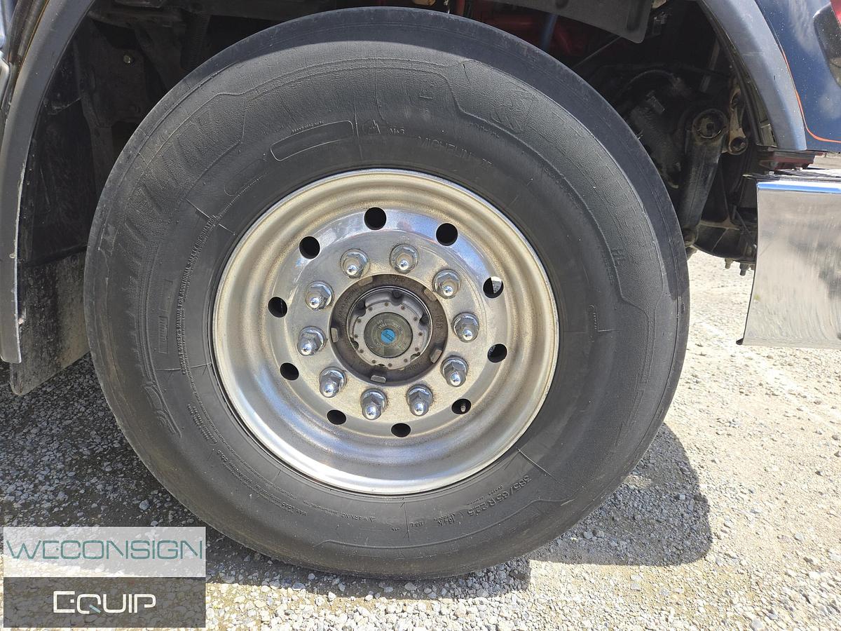 Used 2016 Peterbilt 567