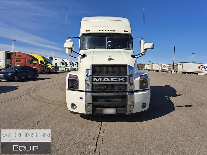 Used 2024 Mack  Anthem Hwy Tractor