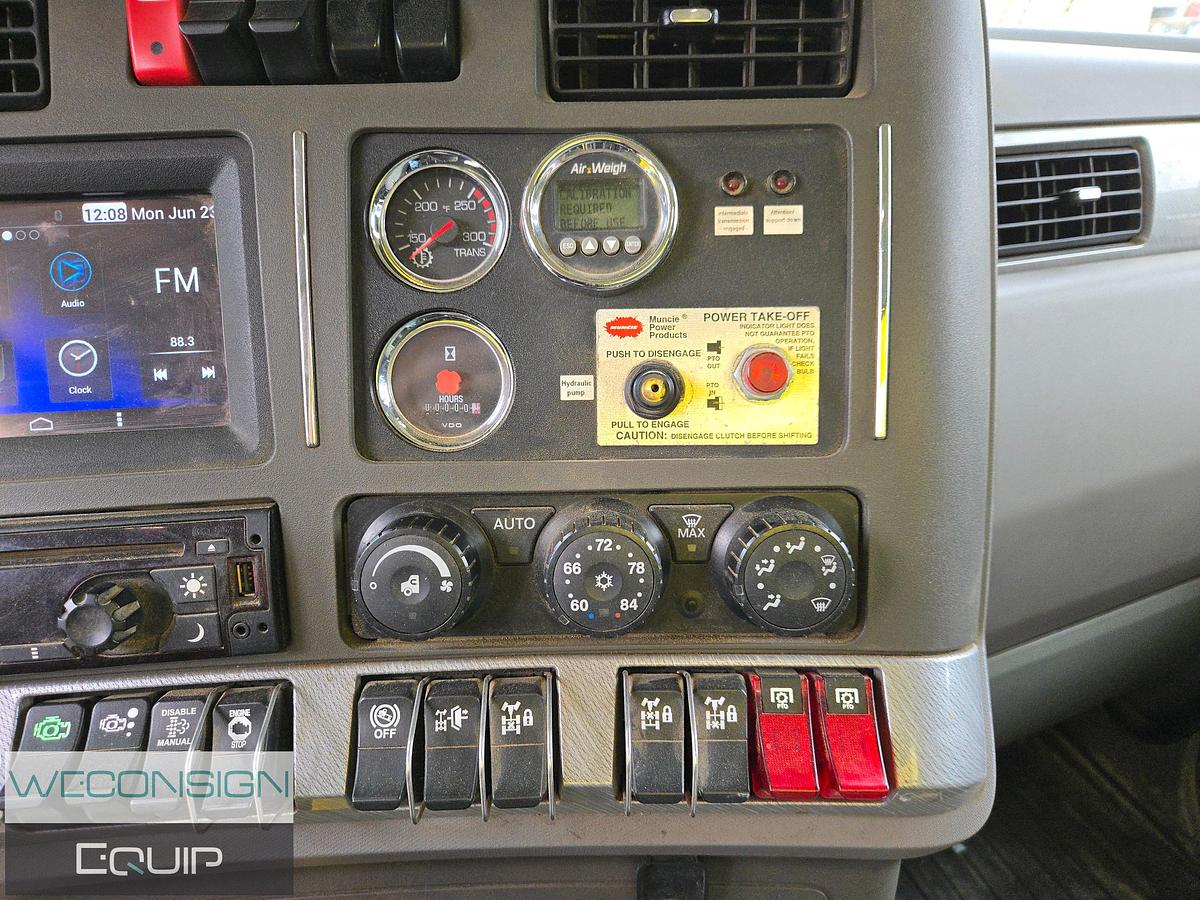 Used 2017 Kenworth T800 Tandem Axle Air Vac