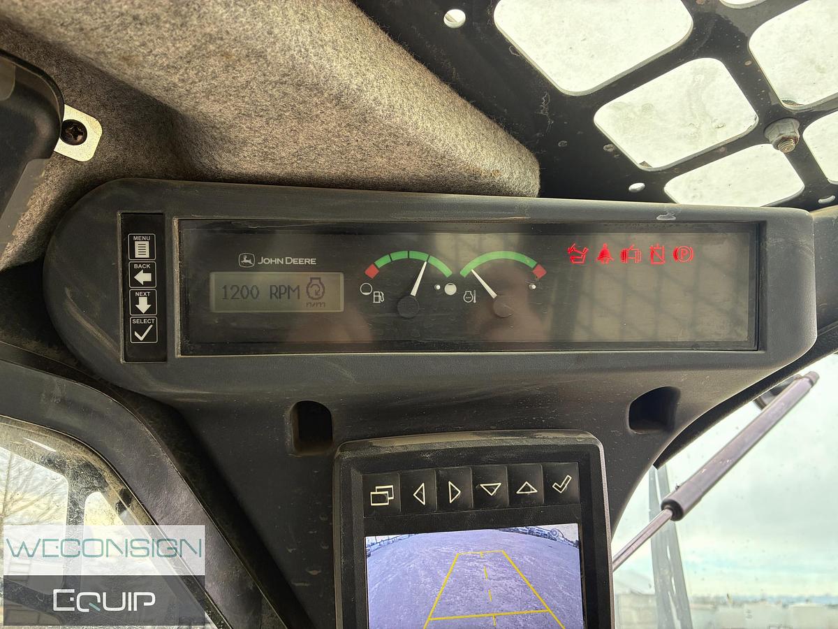 Used John Deere 324G Skid Steer