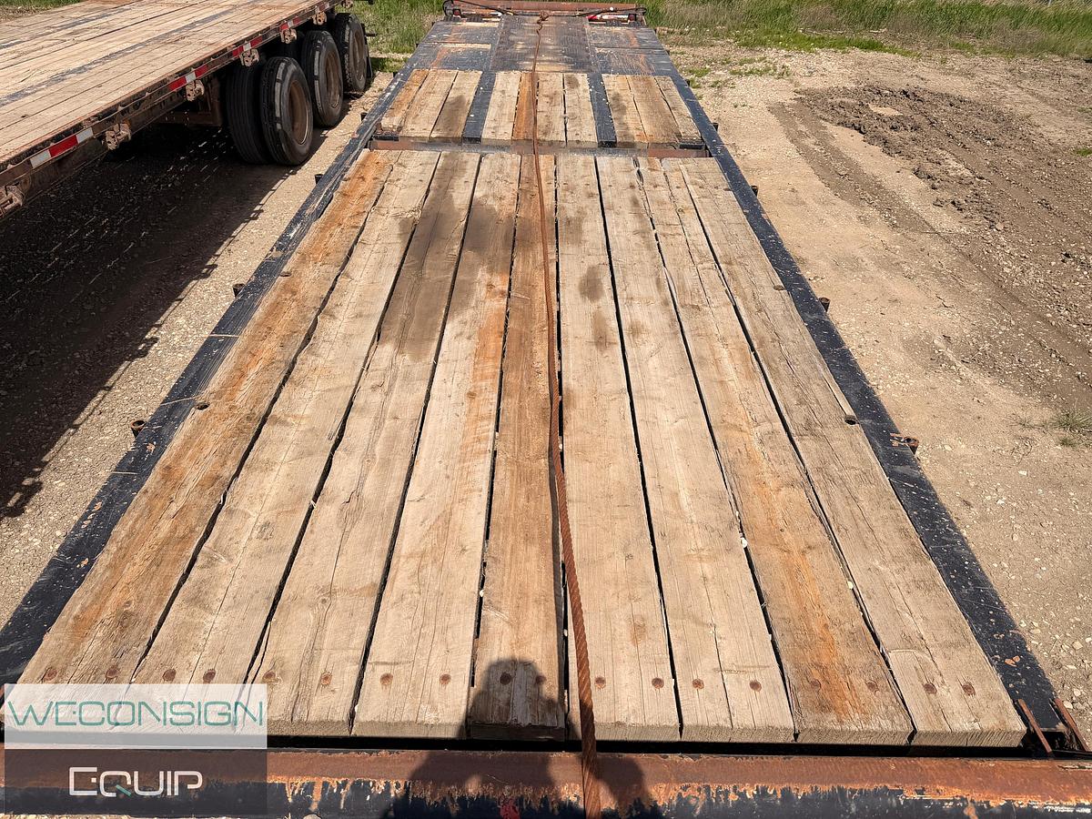 Used 2011 Gerry's 40 Ton Tri Axle Scissorneck