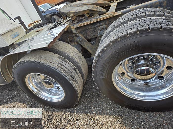 Used 2011 Kenworth W900L