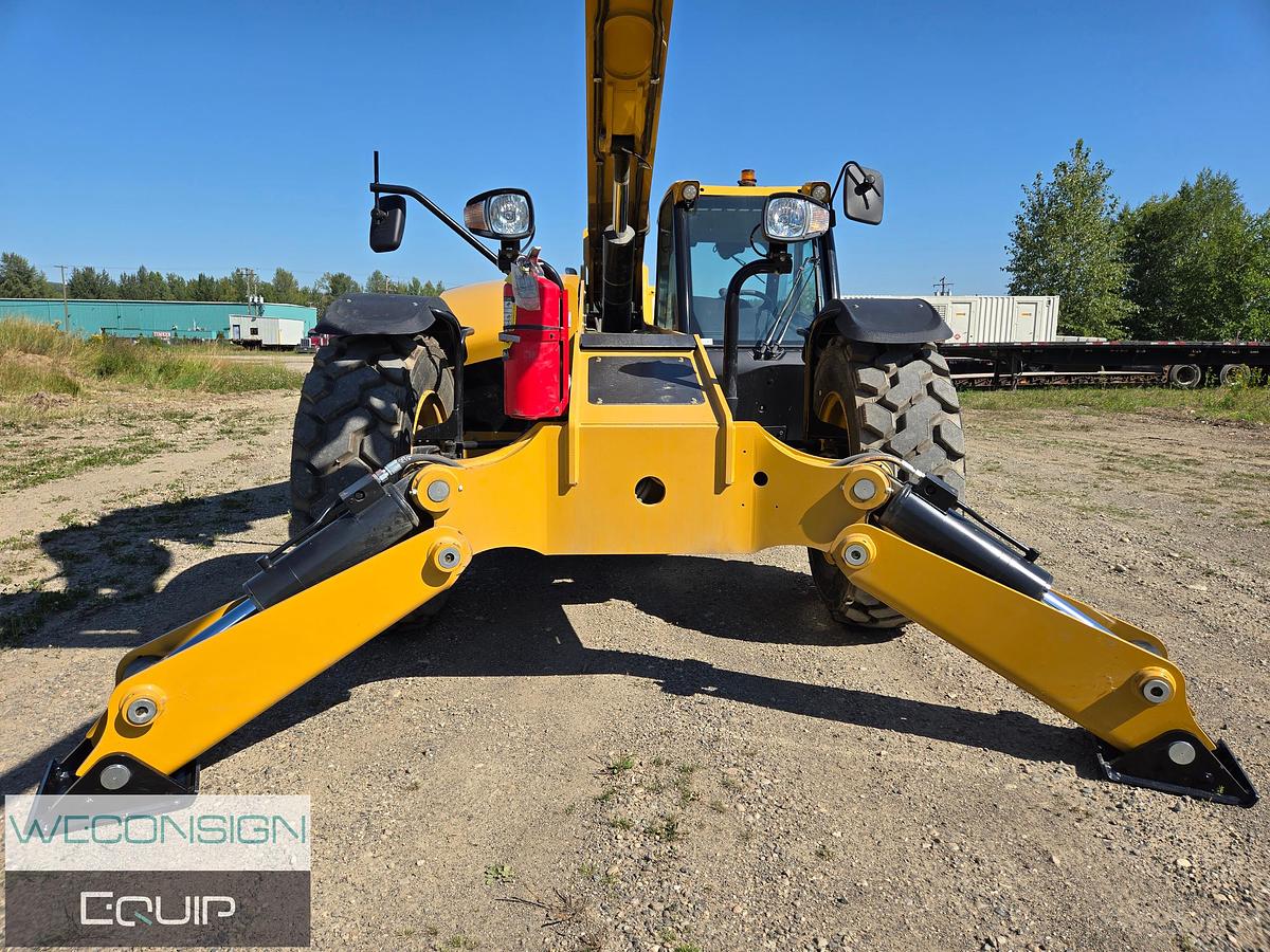 Used 2023 CAT TL1055