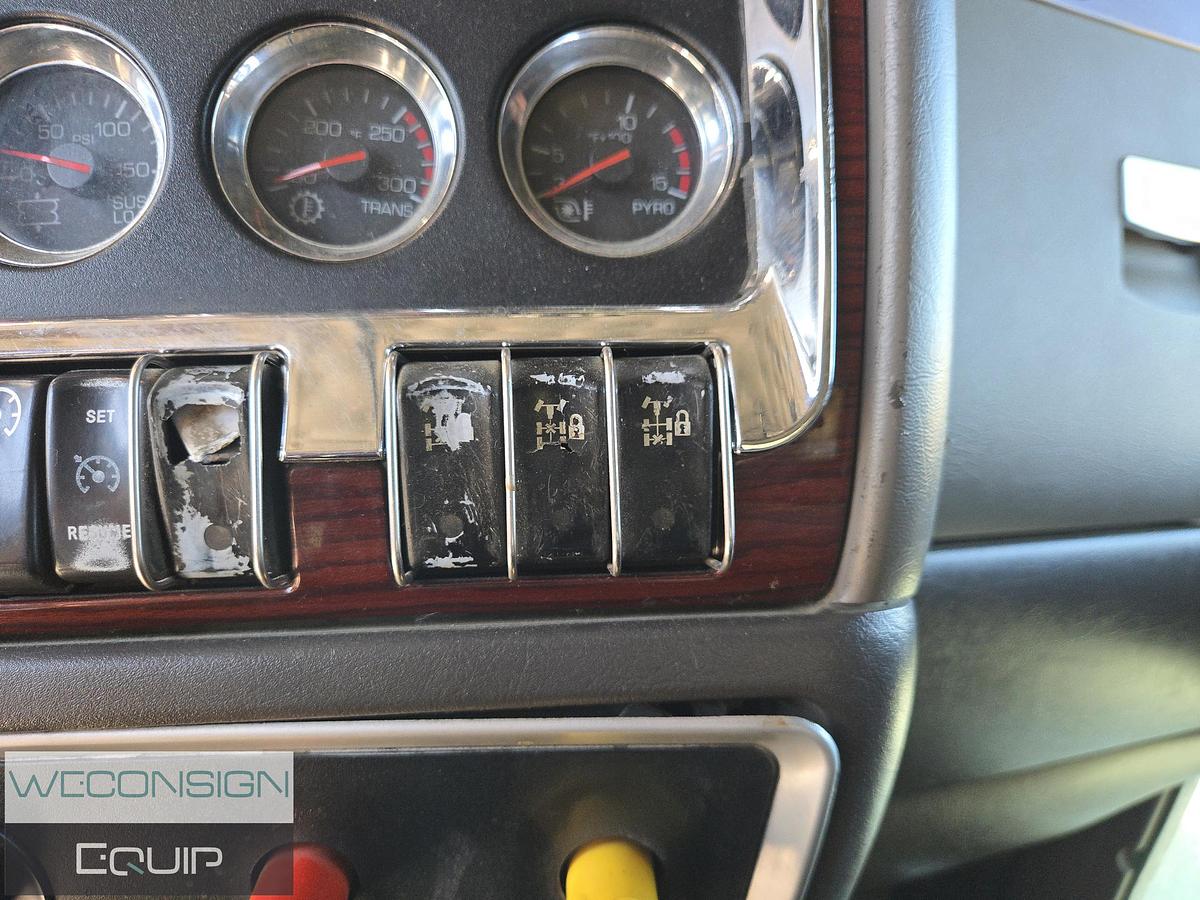 Used 2007 Kenworth T800 TA Lowbed Truck/ Tractor