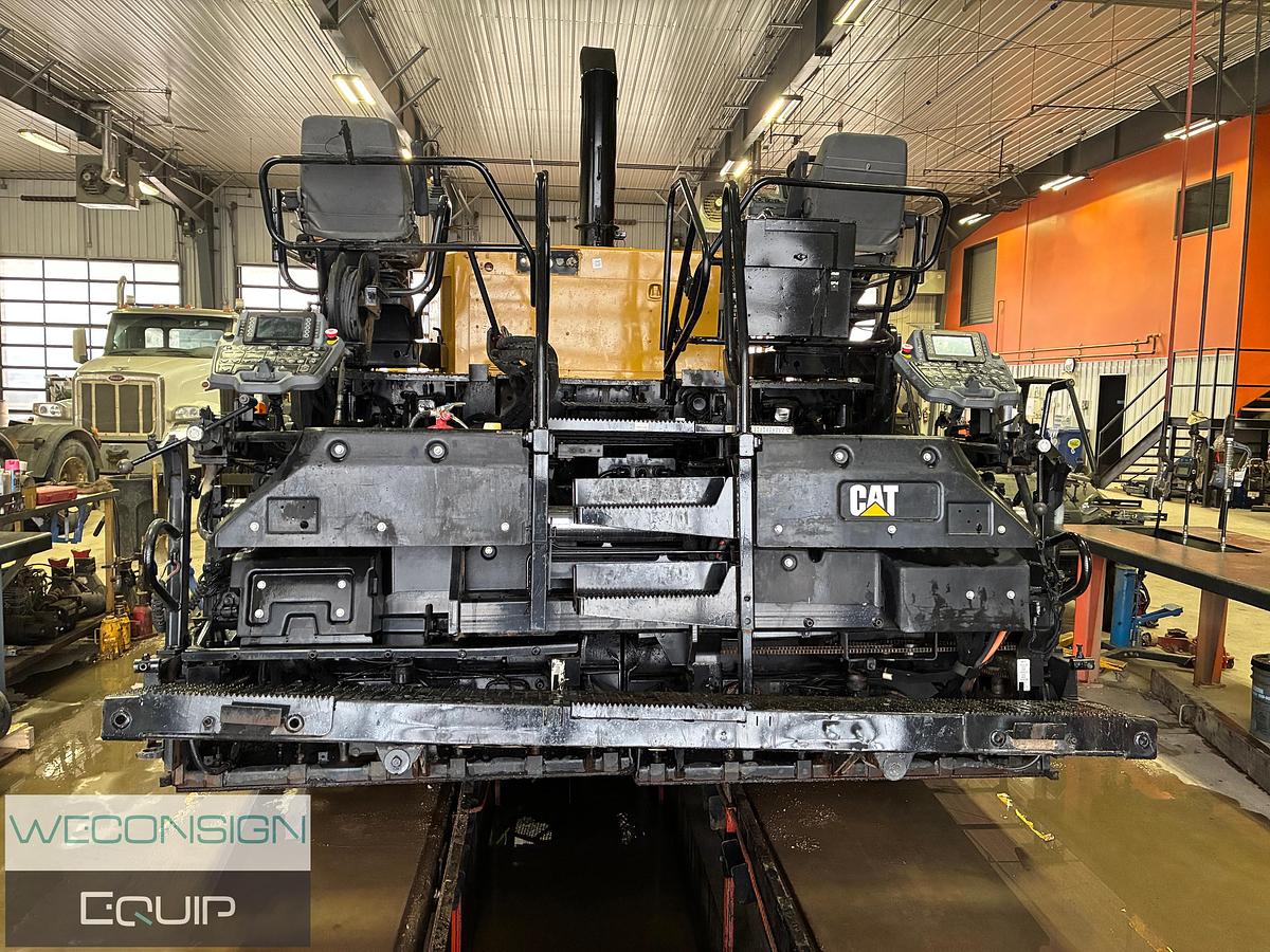 Used 2015 CAT AP 1055F Paver