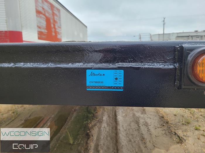 Used 2011 Thruway Super B Hi-Boy Flat Deck SH 76 & SH77