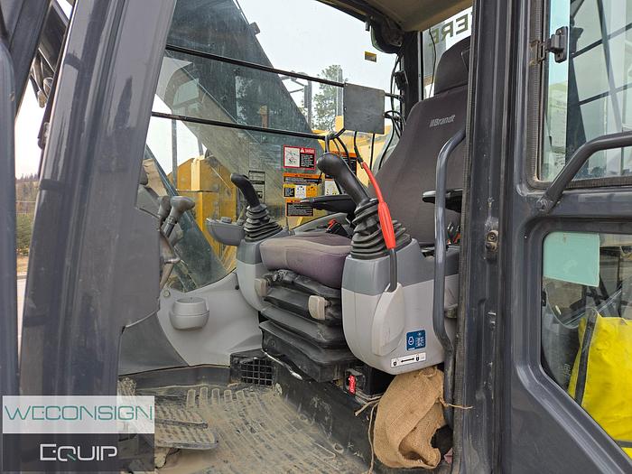 Used 2018 John Deere 245G Excavator