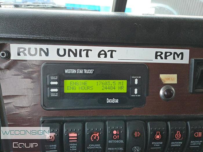 Used 2015 Western Star Tri-Drive Custom Vac Semi Vac