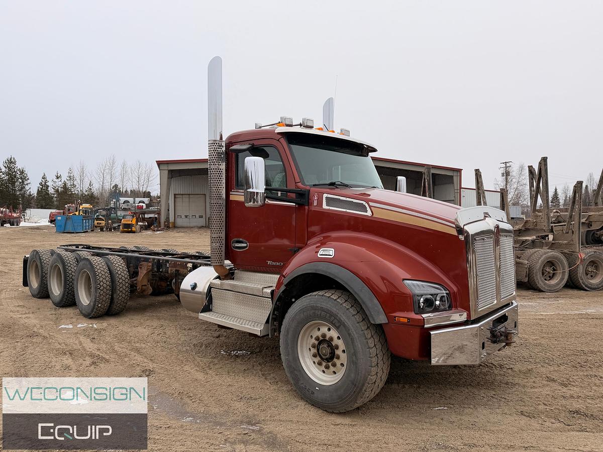 Used 2018 Kenworth T880