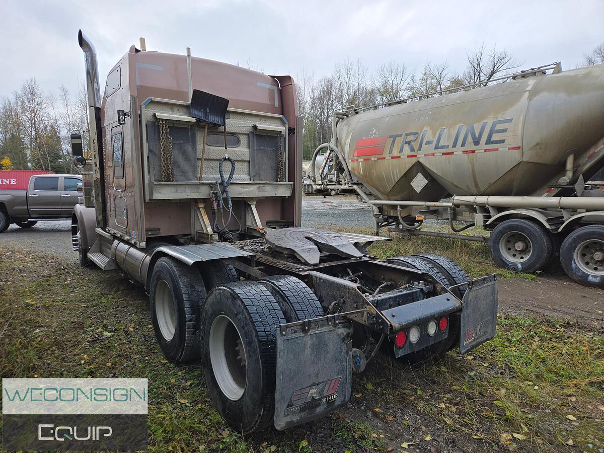 Used 2009 Kenworth W900L TA Sleeper Truck Tractor