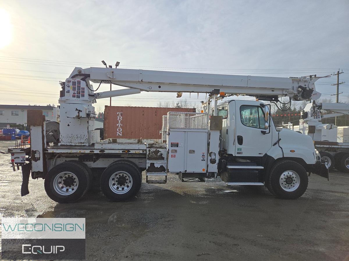 Used 2013 Freightliner 114SD TA Digger Truck