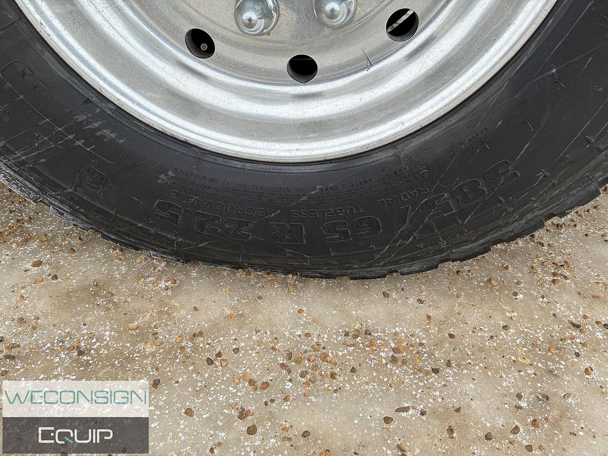 Used 2005 Kenworth T800 Tandem Winch Truck