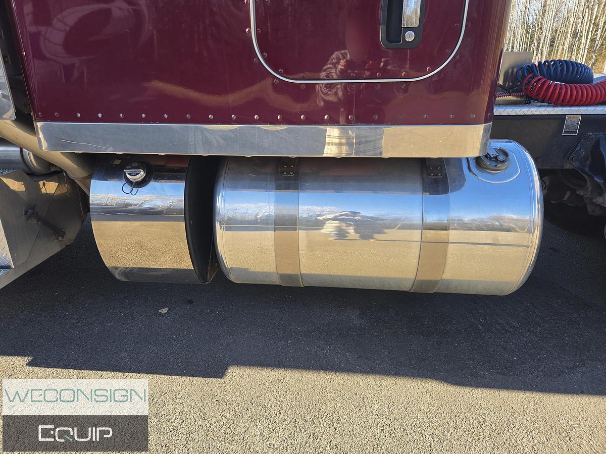 Used 2022 Peterbilt 389 Sleeper Truck Tractor