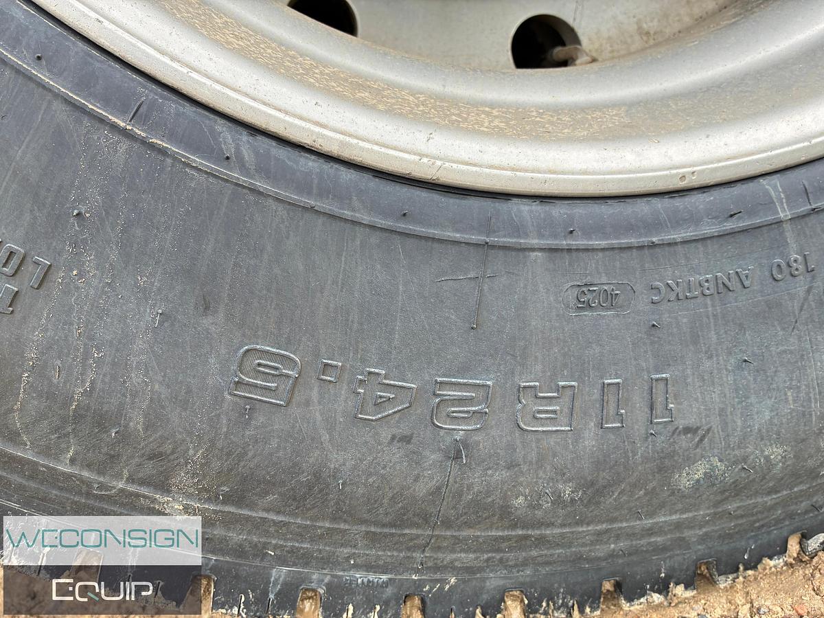 Used 2014 Kenworth C500 Winch Truck