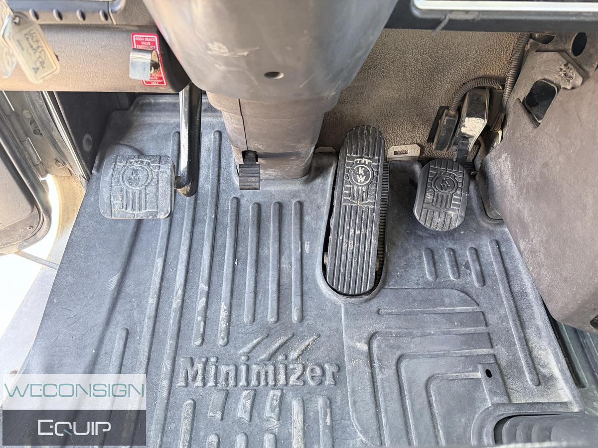 Used 2007 Kenworth T800 Wet Kit Tractor