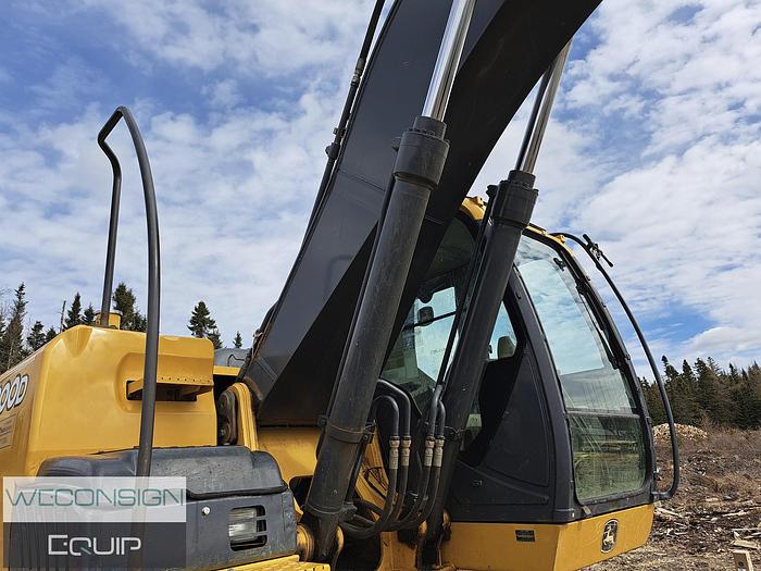 Used 2012 John Deere 200D Excavator
