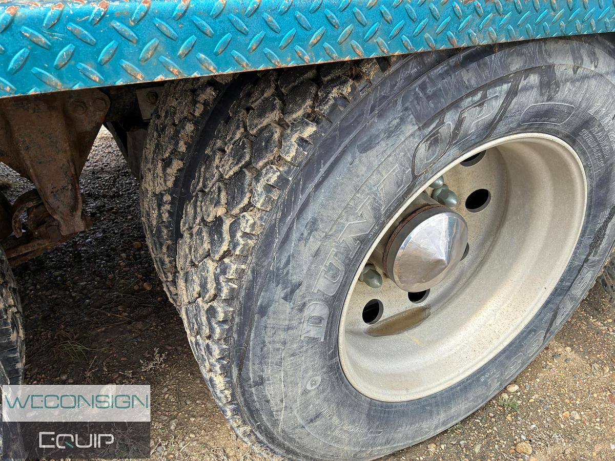 Used 2005 Freightliner FLD120SD Snubbing Rig Truck