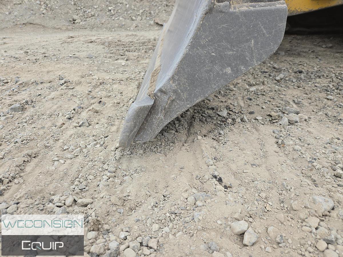 Used 2018 Komatsu D65Pxi Crawler Dozer