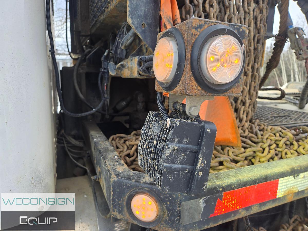 Used 2013 Kenworth T800 Winch Truck