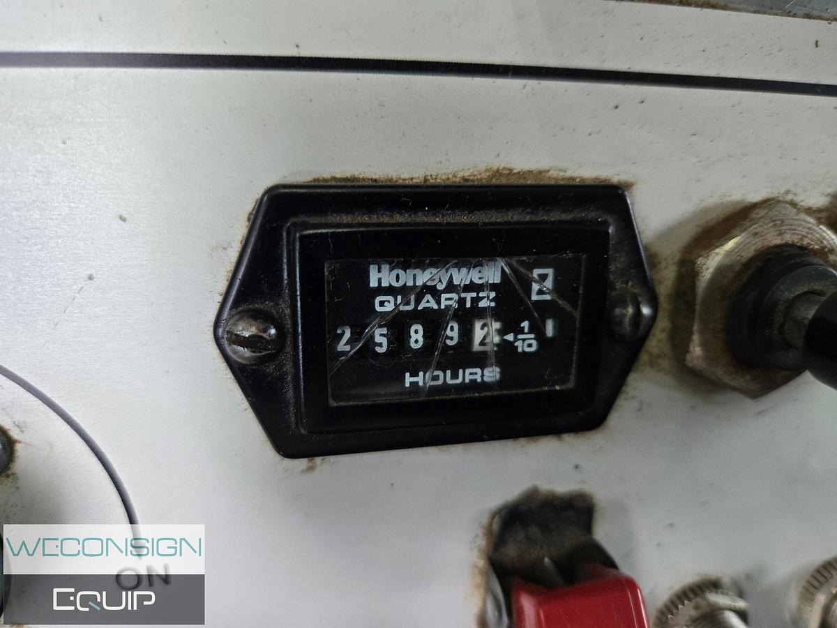 Used 2013 Kenworth T800 Winch Truck