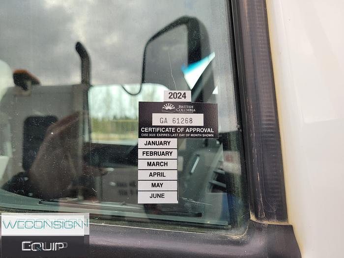 Used 2016 Kenworth T880 Hydro Excavator