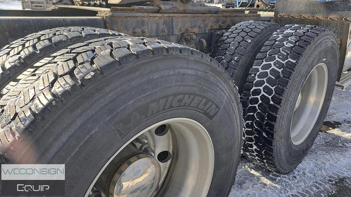 Used 2020 Kenworth T880