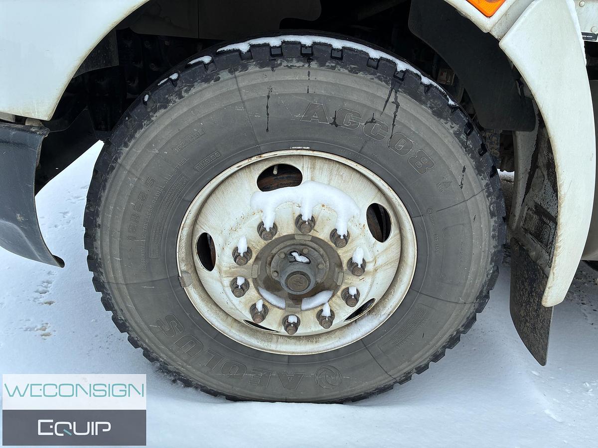 Used 2015 Kenworth T370 Van Truck