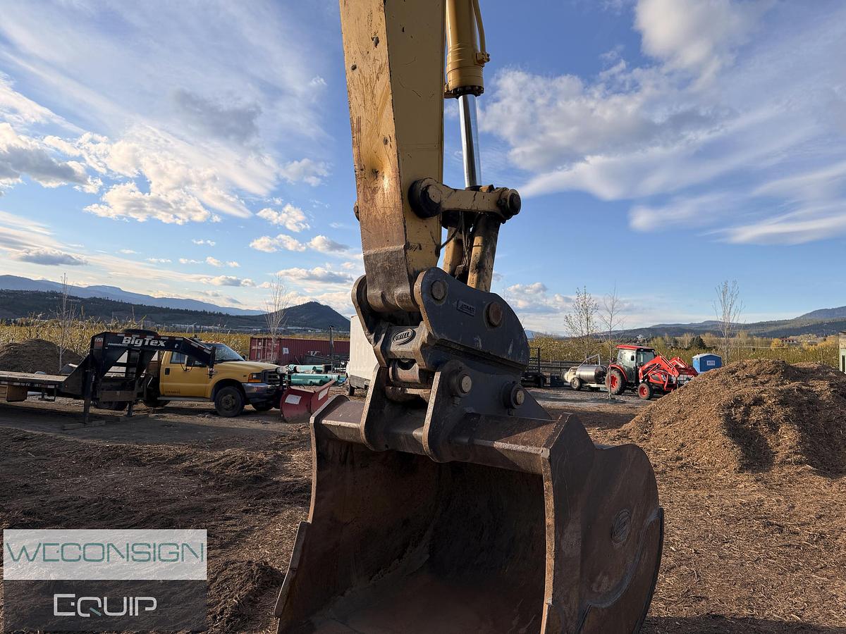 Used 2018 Komatsu PC490LCI-11