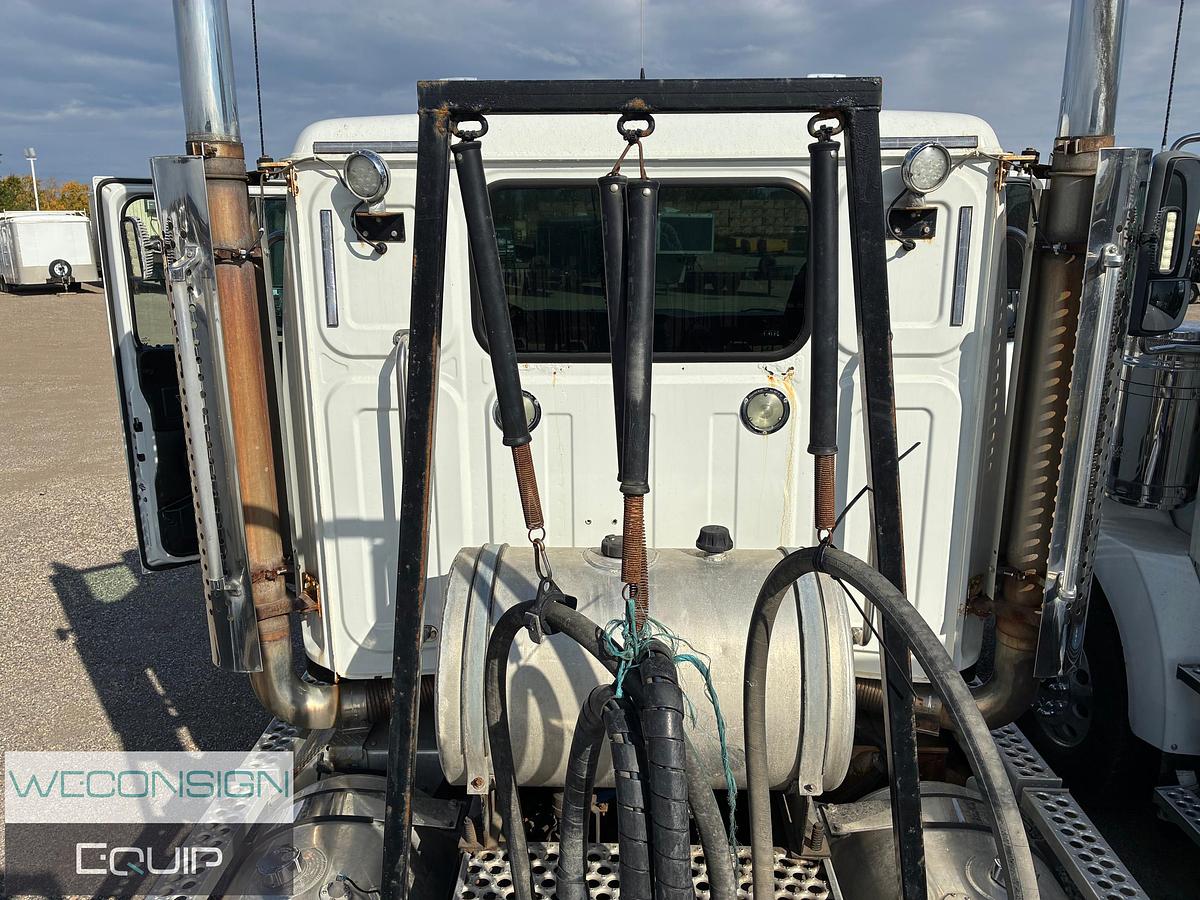 Used 2019 Western Star 4900SB Day Cab Truck Tractor