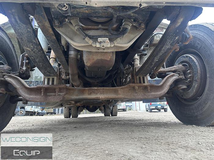 Used 2005 Peterbilt 330 Steam/Pressure Truck