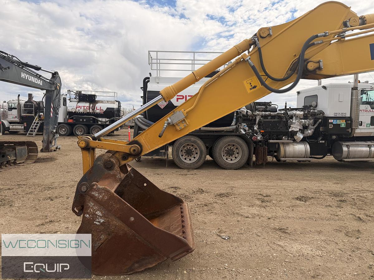 Used Komatsu PC170LC-11
