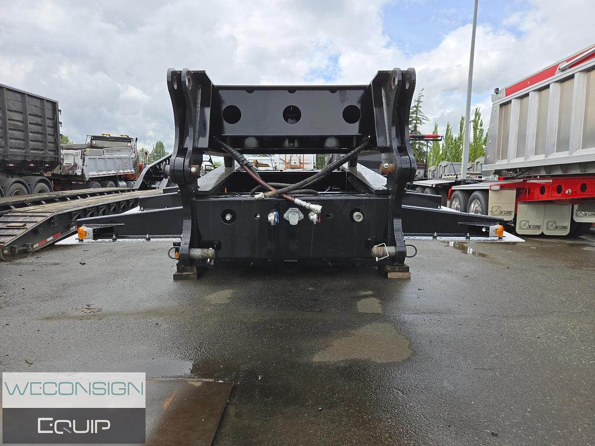 Used 2005 K-Line 60 Ton Lowbed Trailer and Jump Jeep