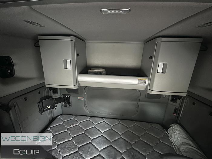 Used 2018 Kenworth T880