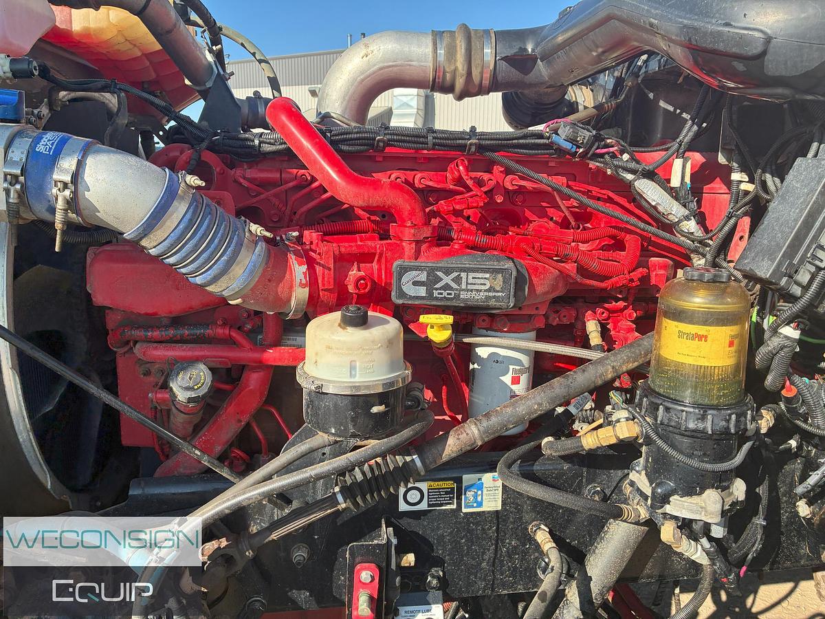 Used 2016 Peterbilt 367 Winch Truck