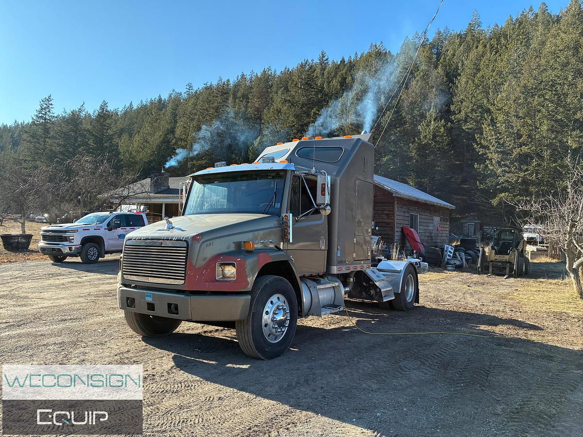 Used 1995 Freightliner FL106