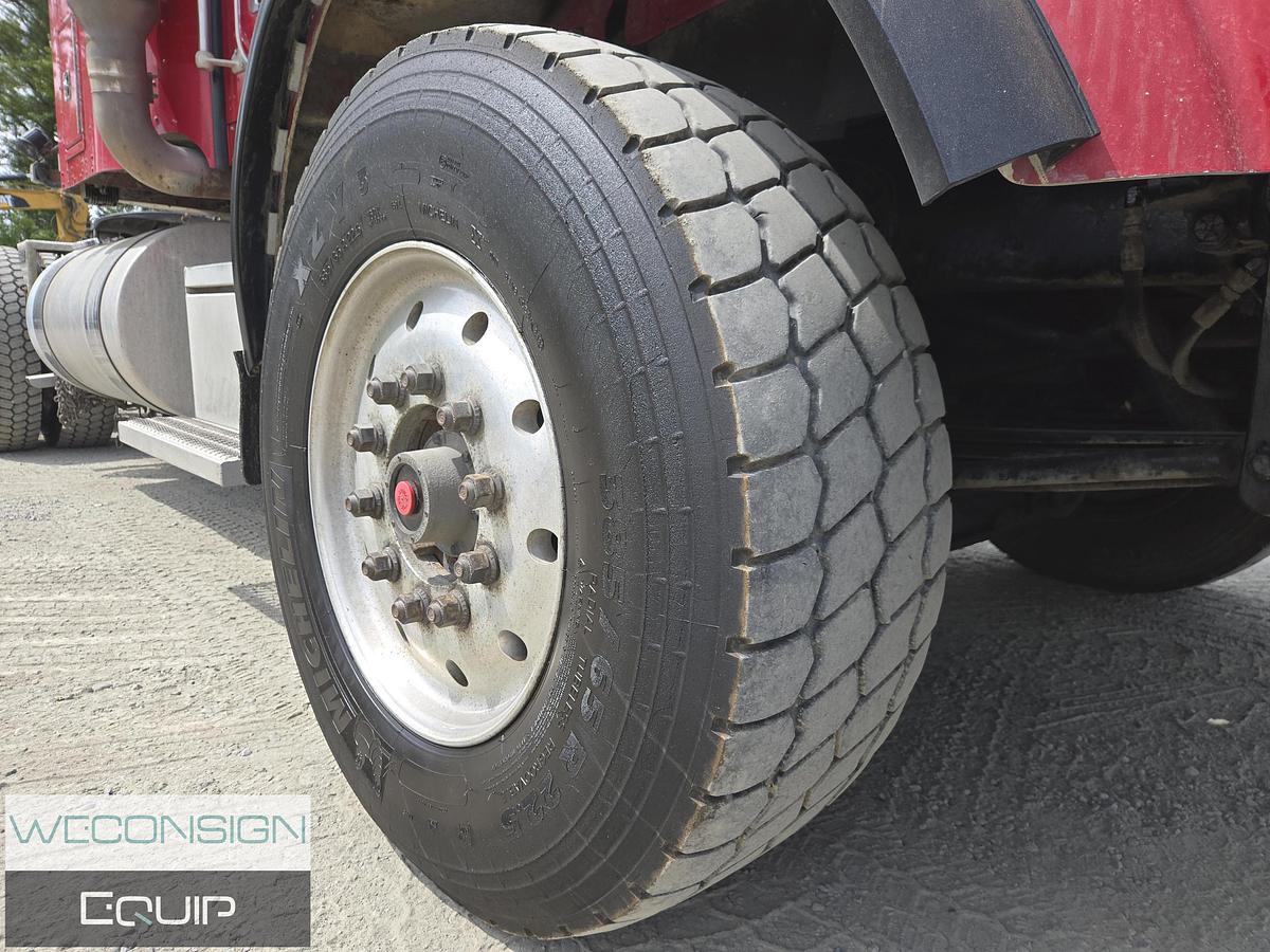 Used 2001 Kenworth T800 TA Lowbed Truck