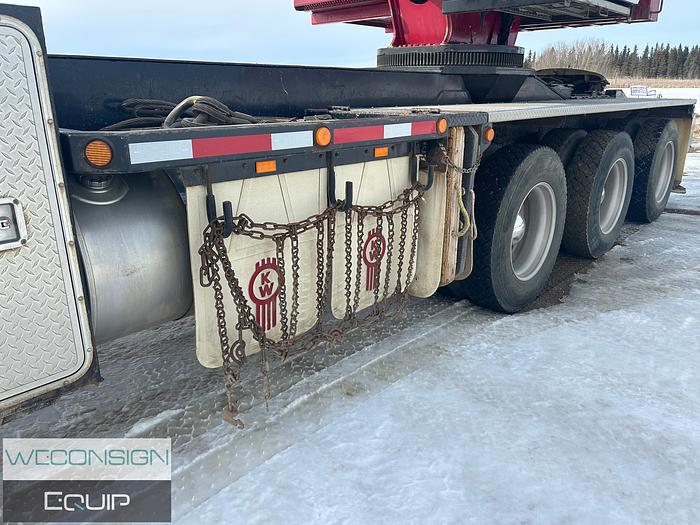 Used 2004 Kenworth T800 Picker Truck