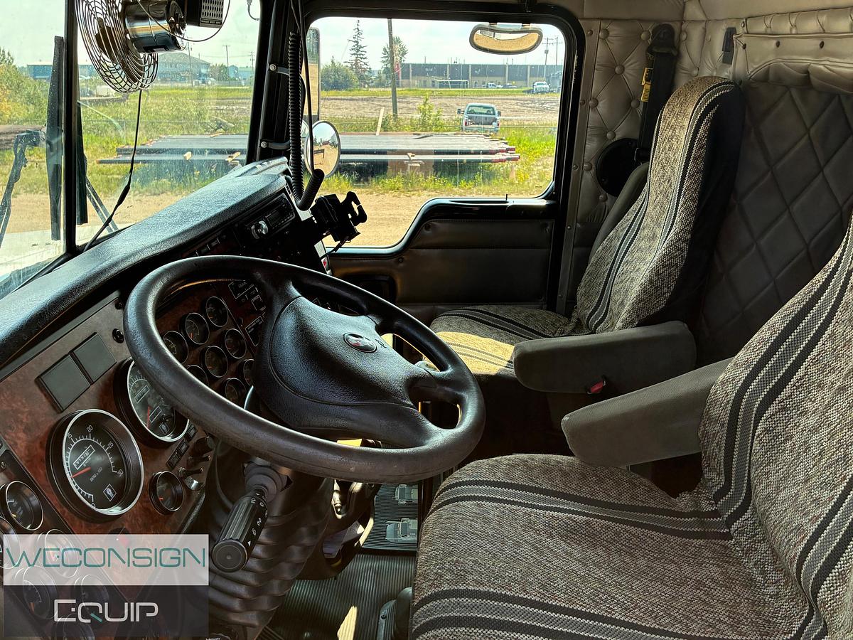 Used 2006 Kenworth T800 35T Picker Truck