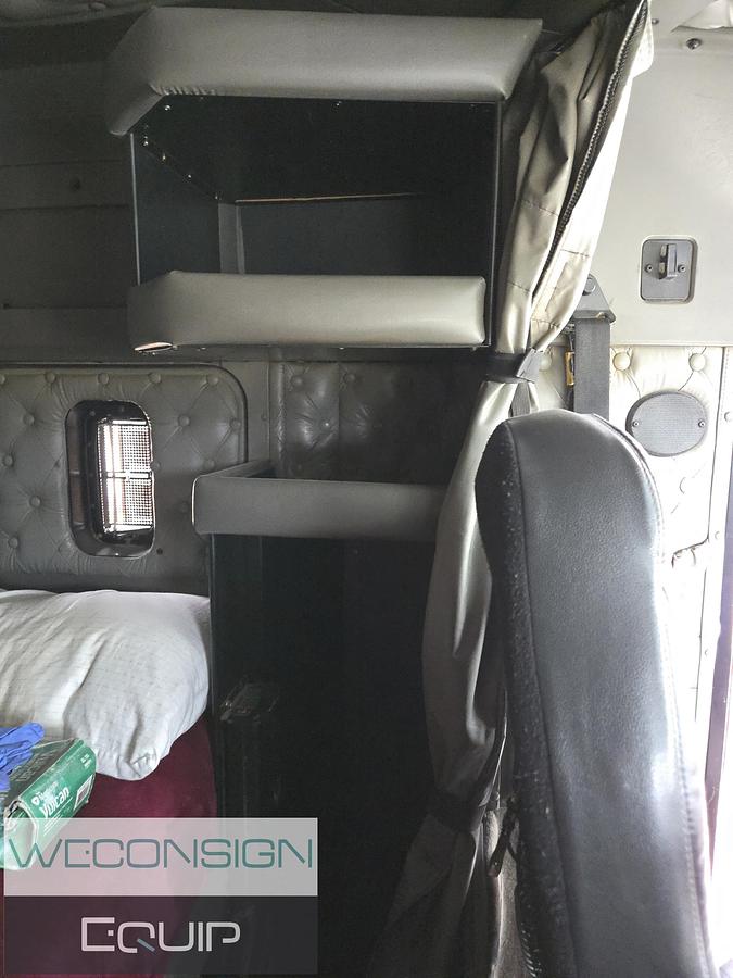 Used 2006 Kenworth W900B Sleeper Truck Tractor