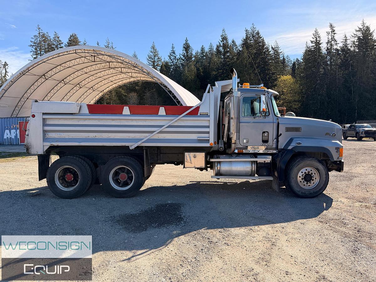 Used 1995 Mack CL713 TA Dump Truck